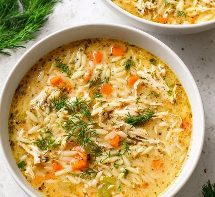 Avgolemono (Soupe Grecque au Poulet et Citron)