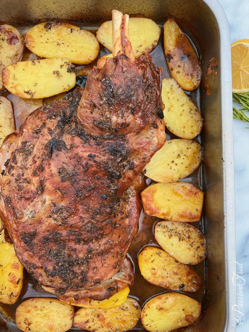 Gigot d'agneau mariné à l'ail