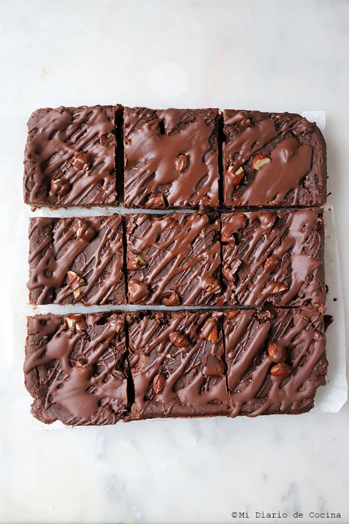 Brownies with black beans