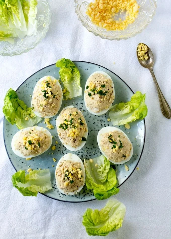 Oeufs Durs Mimosa à la Française, plats raffinés à base d'oeufs durs
