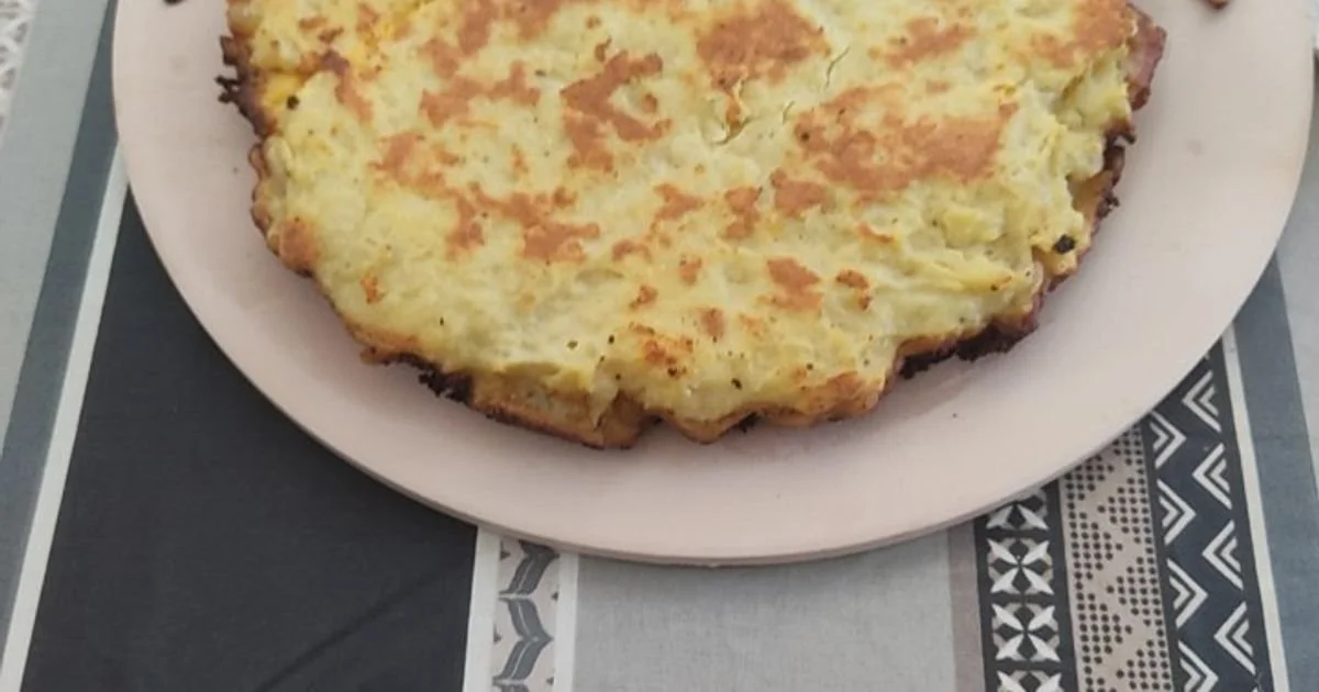 Omelette aux pommes de terre et jambon